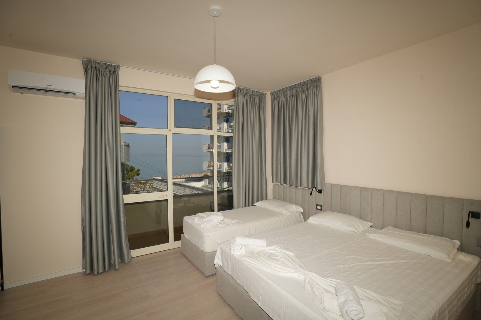 Thumbnail image 1