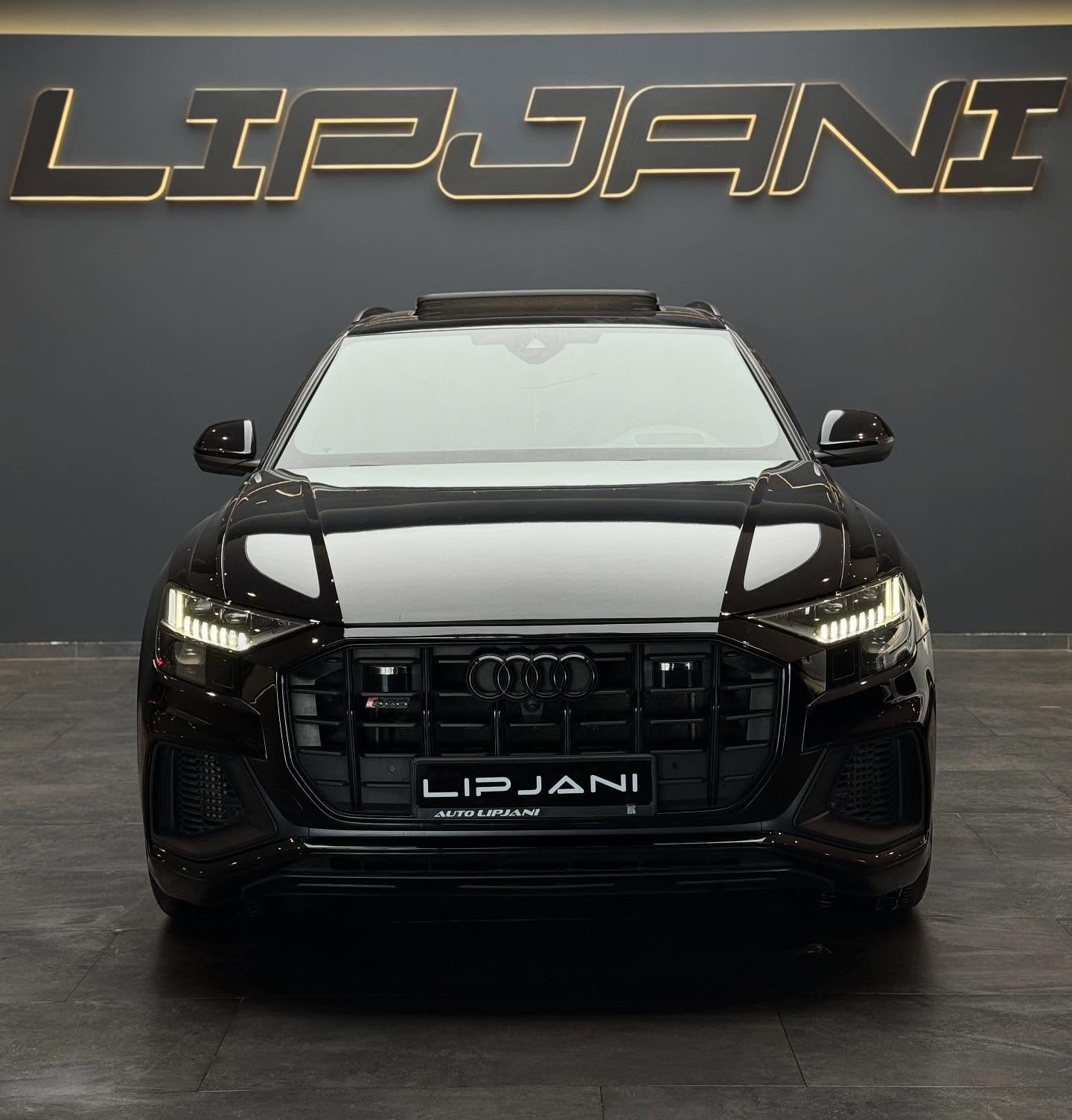 AUDI SQ8
