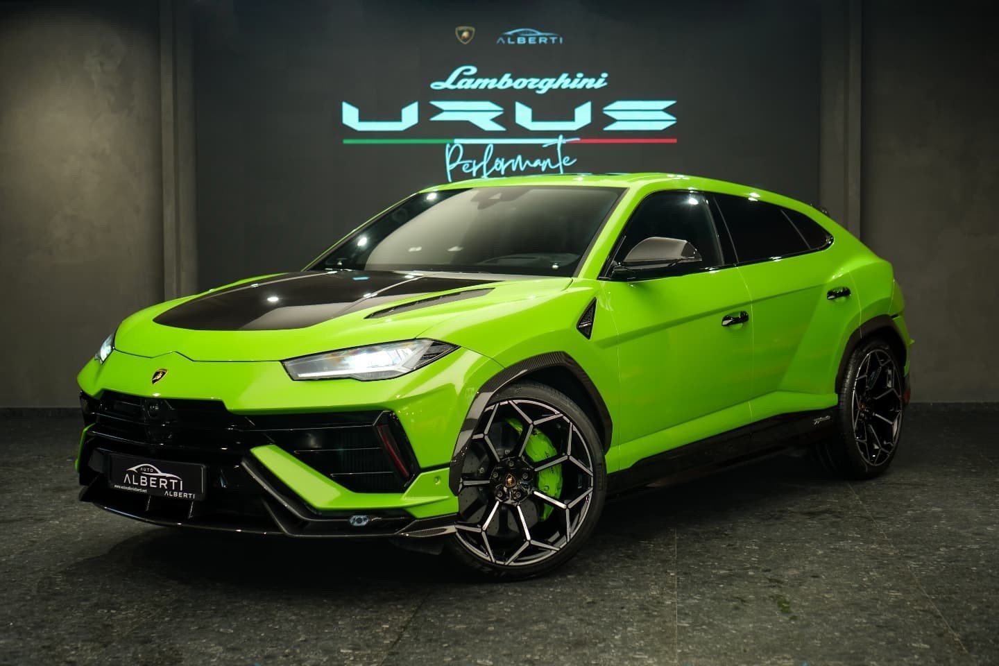 Lamborghini Urus Performante