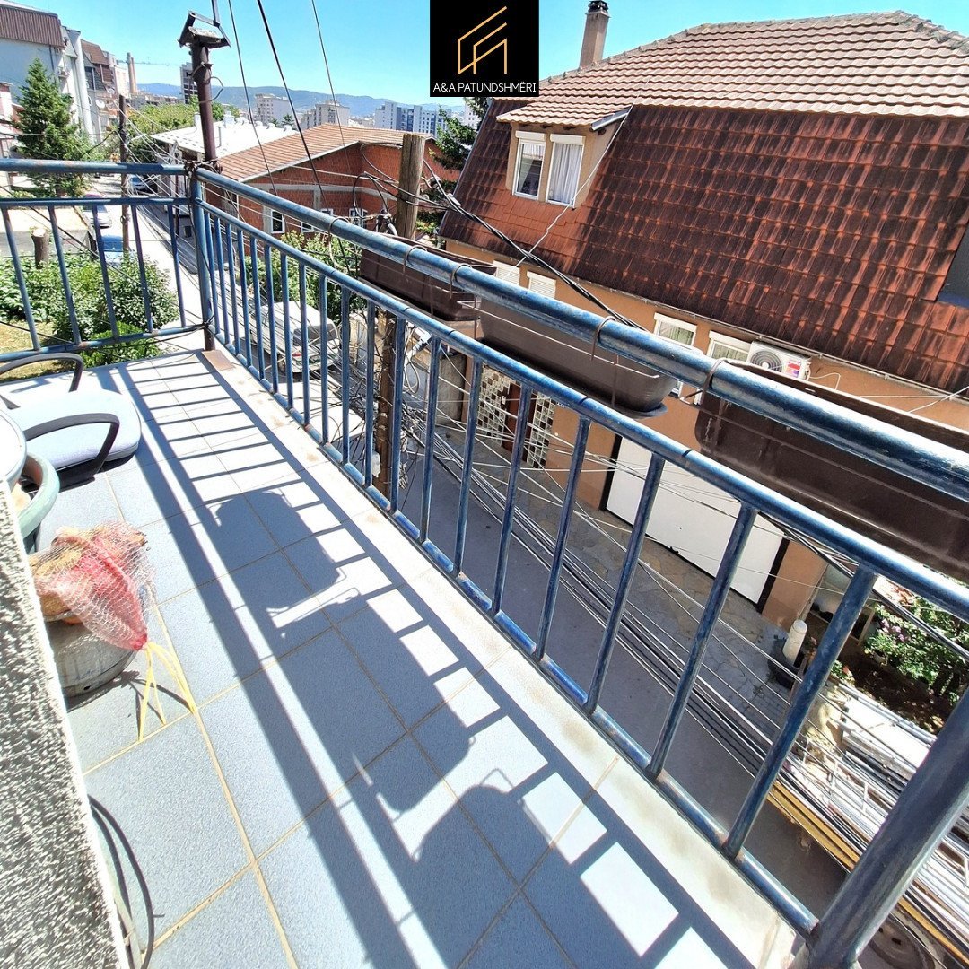 Thumbnail image 9