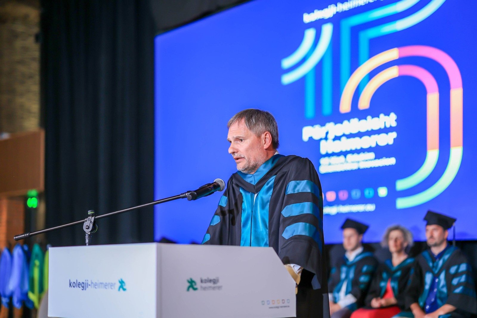 Një ceremoni madhështore për një gjeneratë të jashtëzakonshme