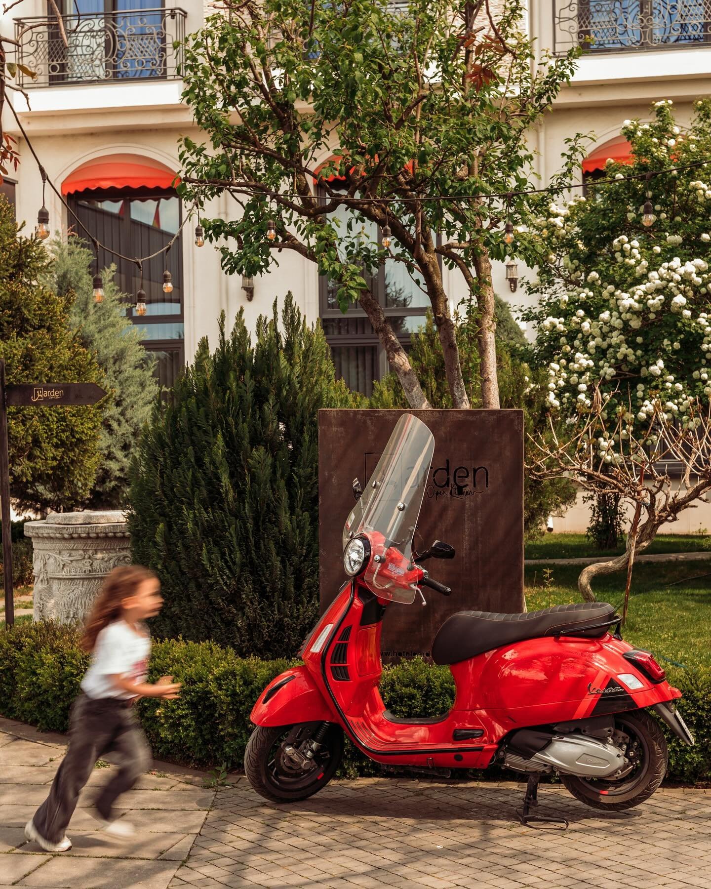 Running into good vibes at Hotel Garden