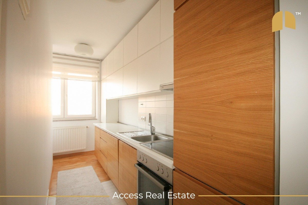Thumbnail image 6