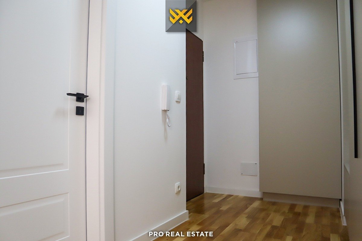 Thumbnail image 5