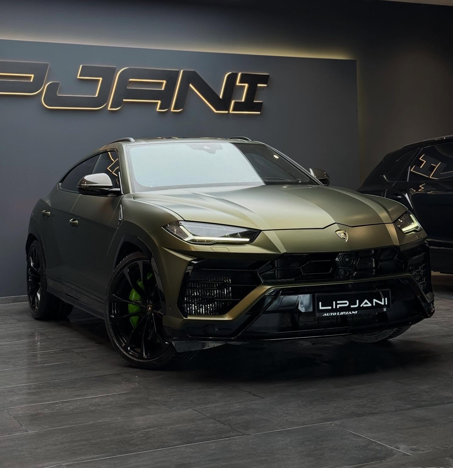 LAMBORGHINI URUS 650HP CARBON