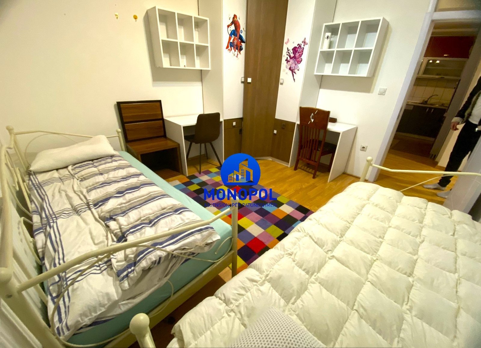Thumbnail image 1