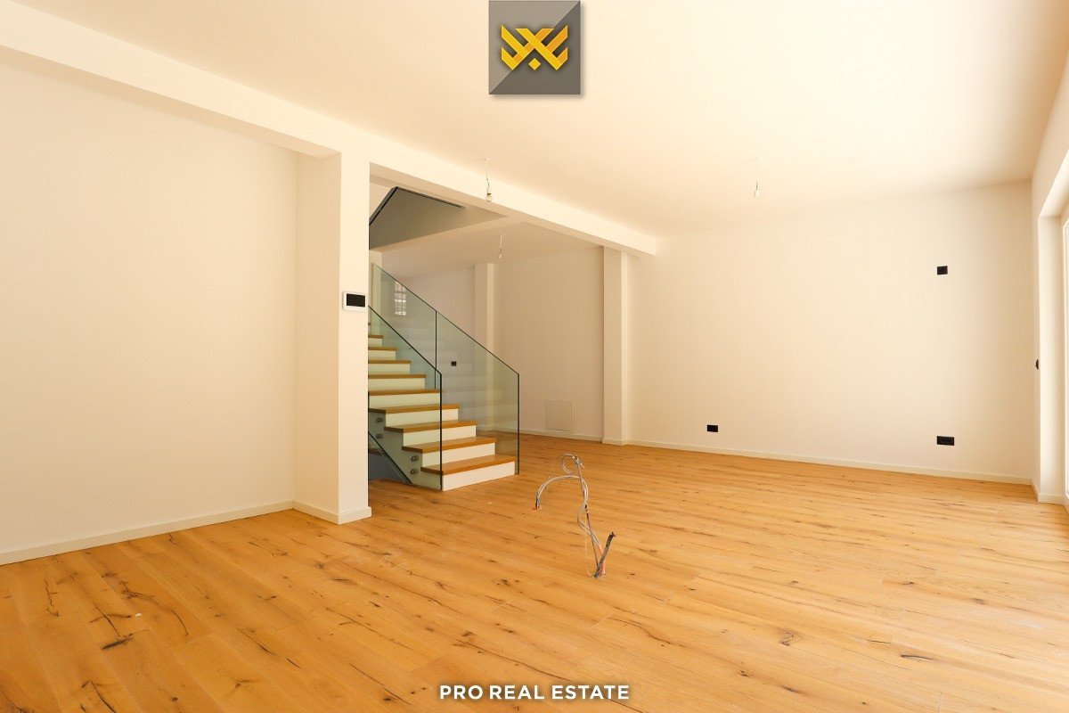 Thumbnail image 1