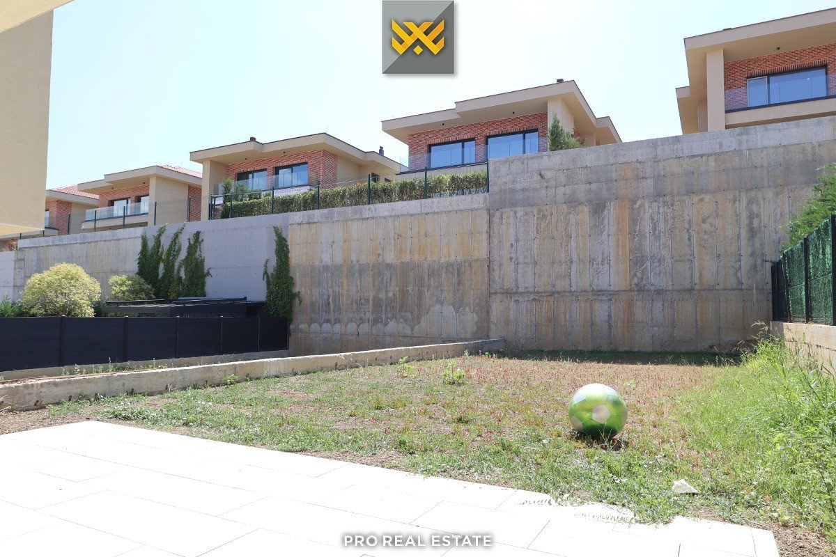 Thumbnail image 5