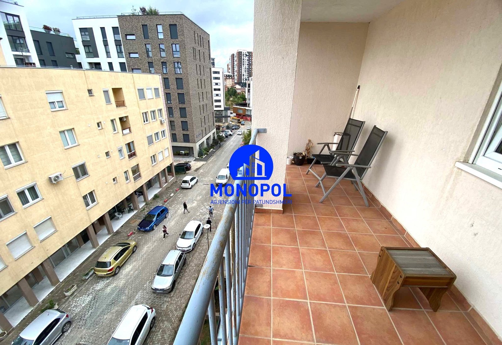 Thumbnail image 4