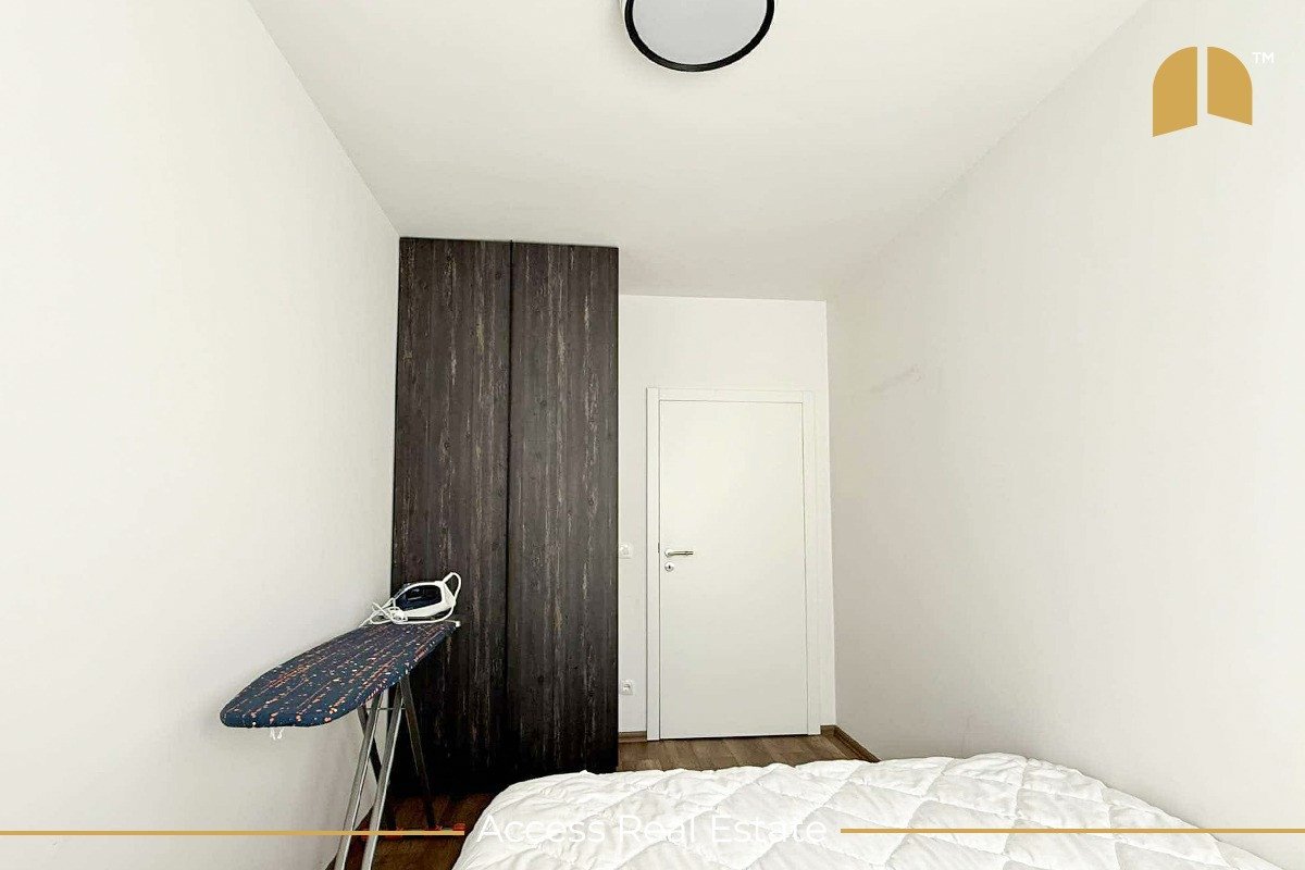 Thumbnail image 7