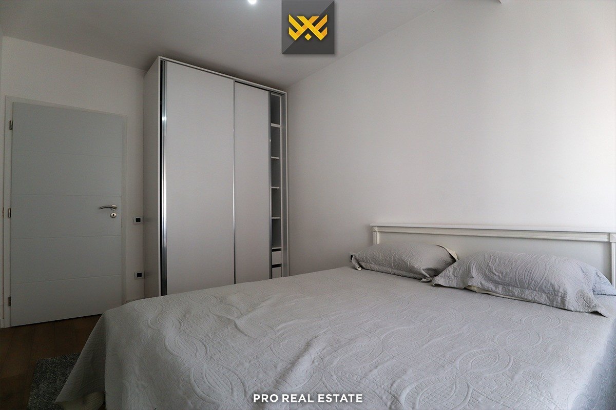 Thumbnail image 1