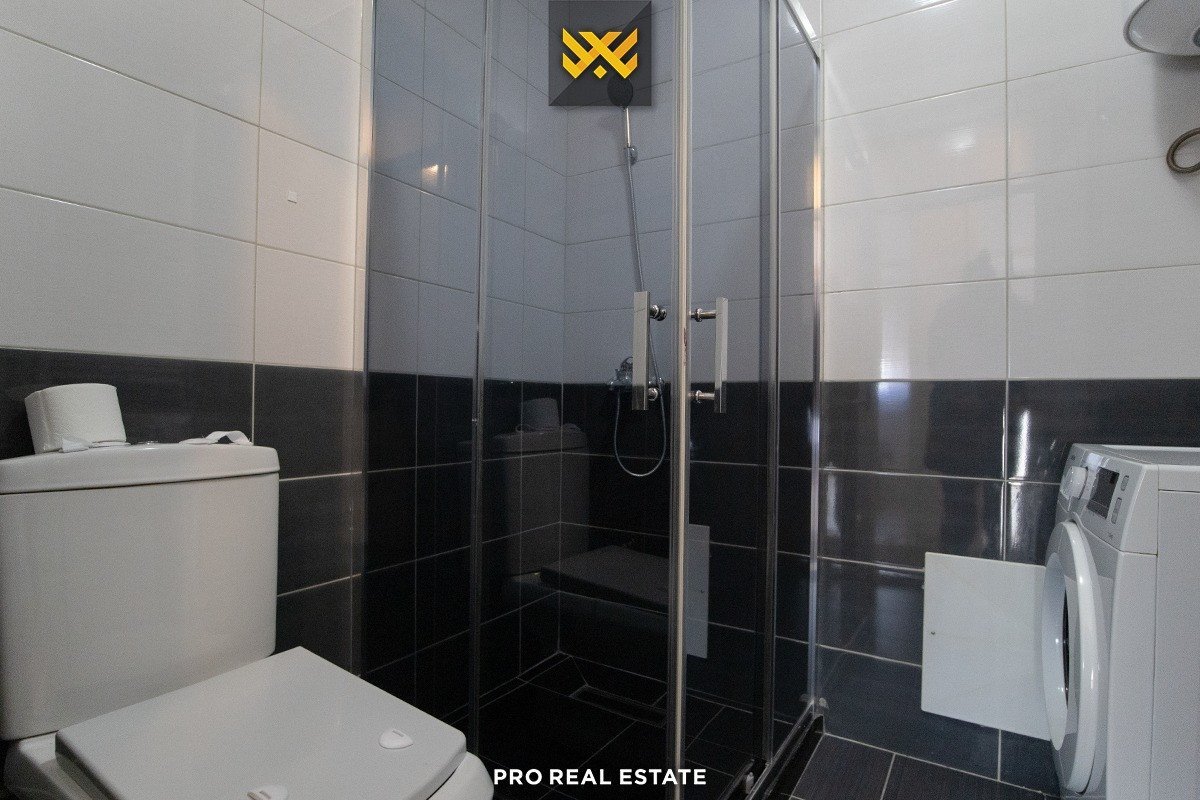 Thumbnail image 6
