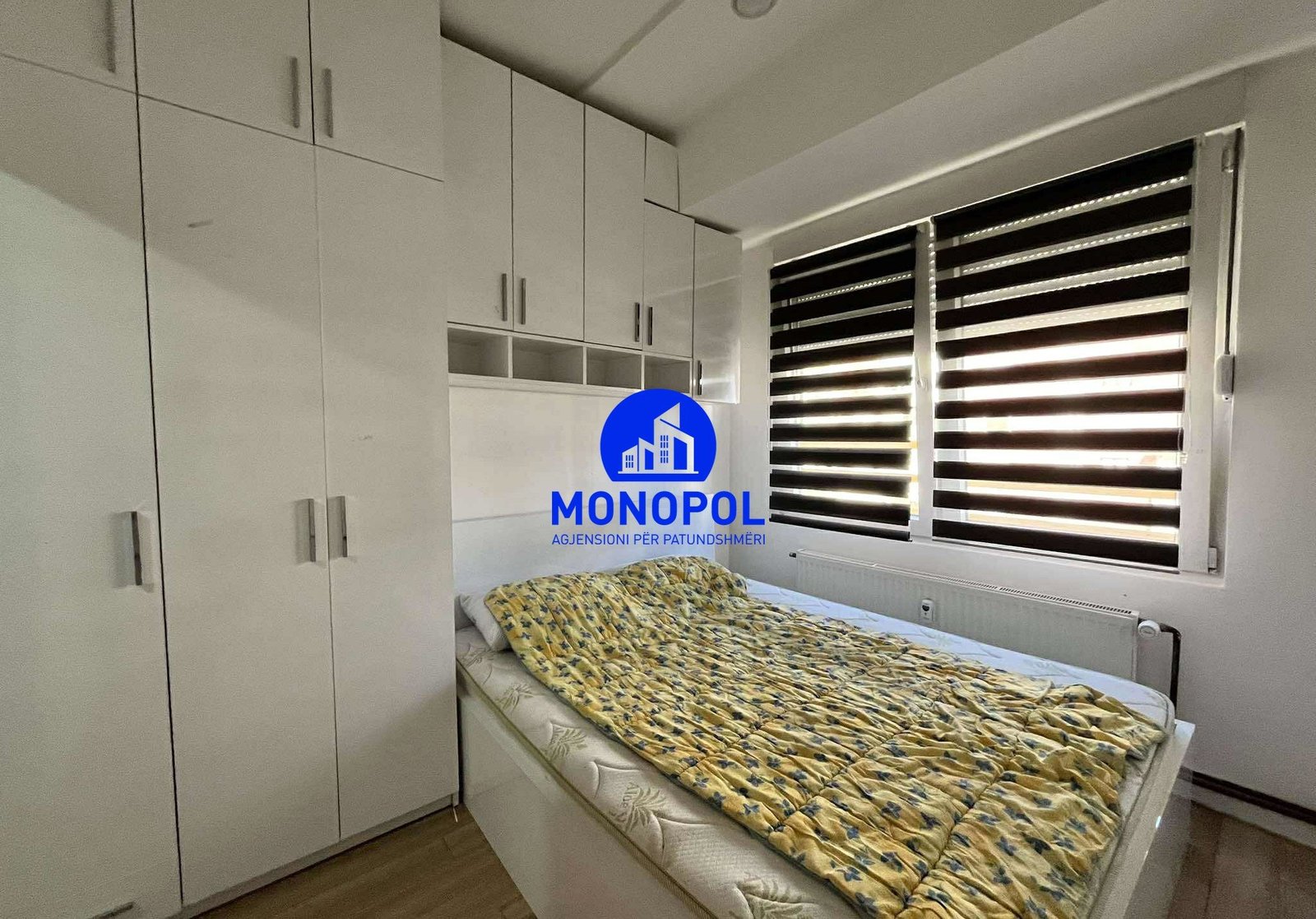 Thumbnail image 1