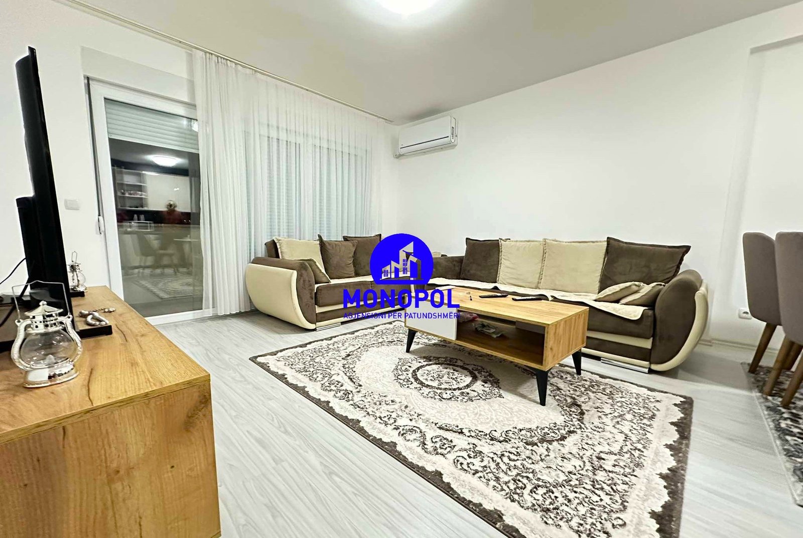 Banesë Moderne me qira në Rrugën C