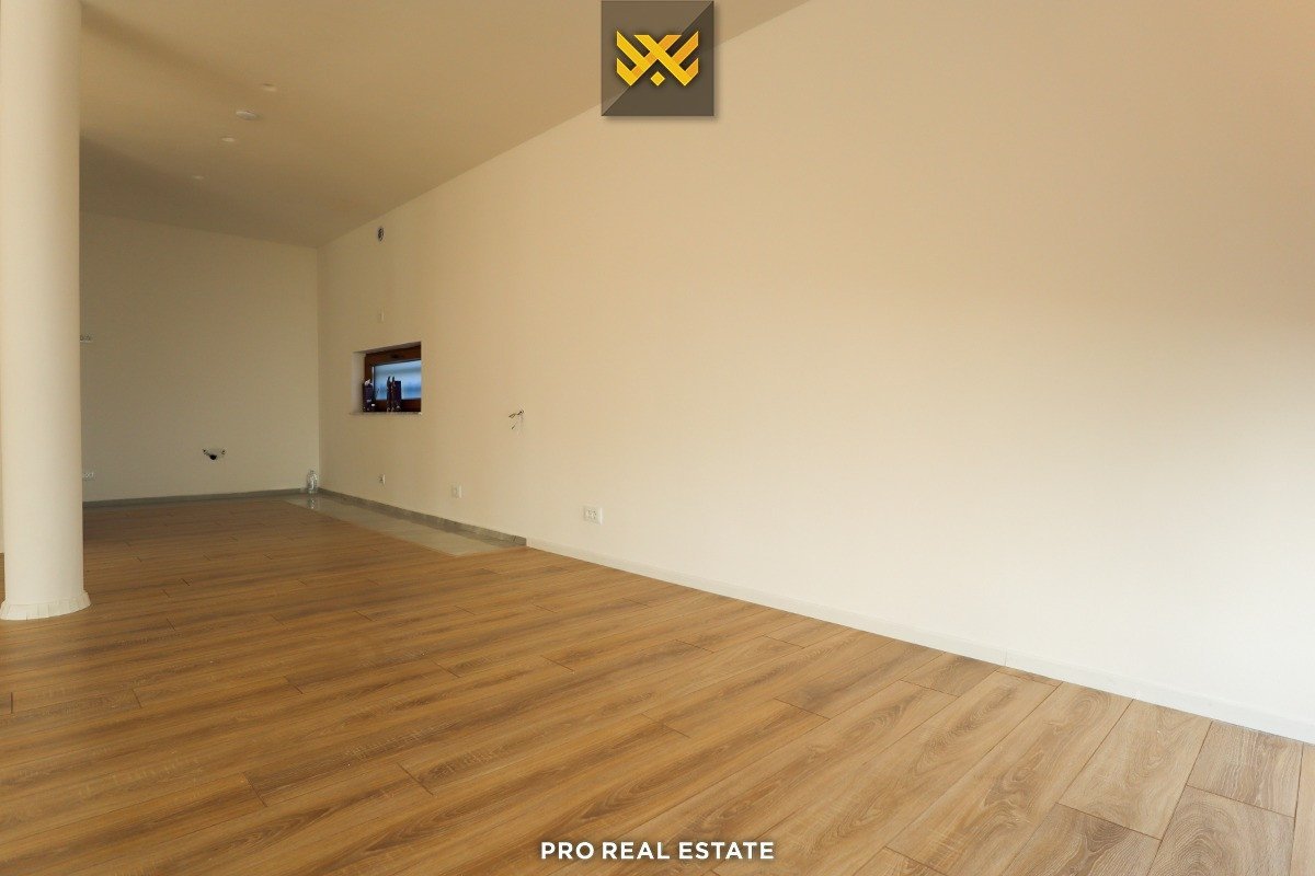 Thumbnail image 3
