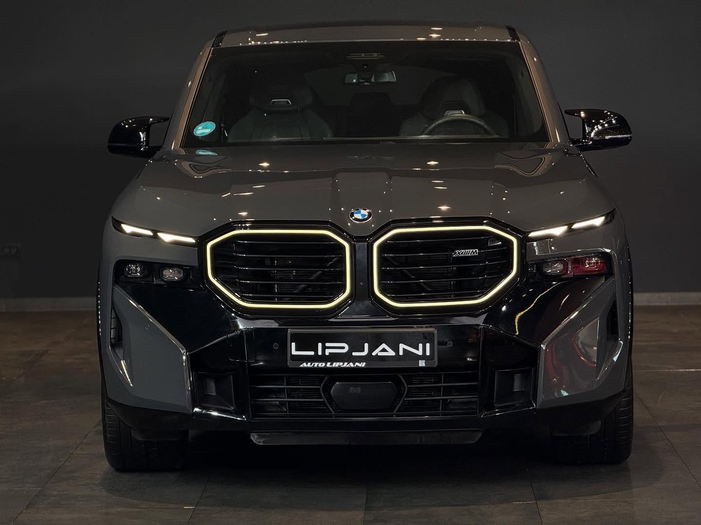 BMW XM