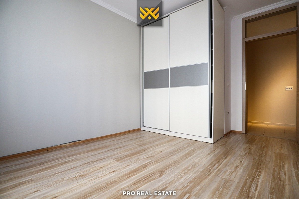 Thumbnail image 1