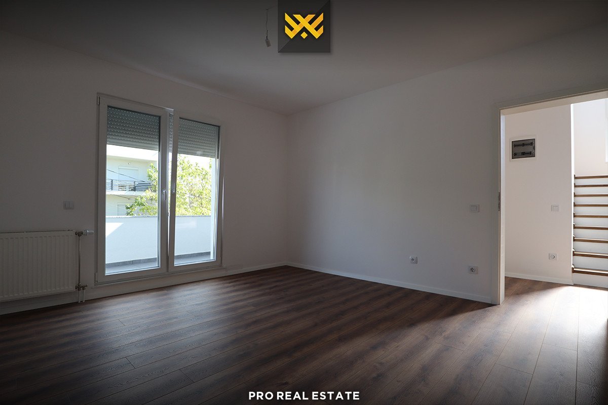 Shtëpi 270m² për SHITJE në Lagjen Qëndresa