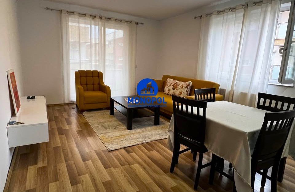Banesë me qira në Fushë Kosovë