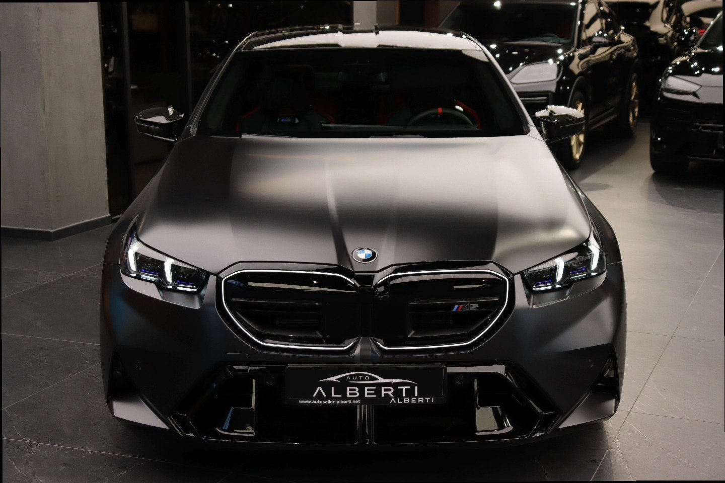 BMW M5 xDRIVE