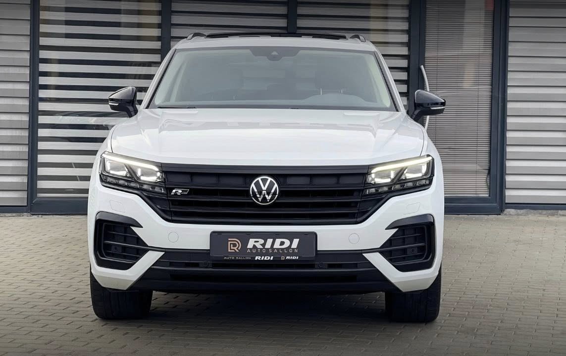 VOLKSWAGEN TOUAREG 3.0TDI R-LINE
