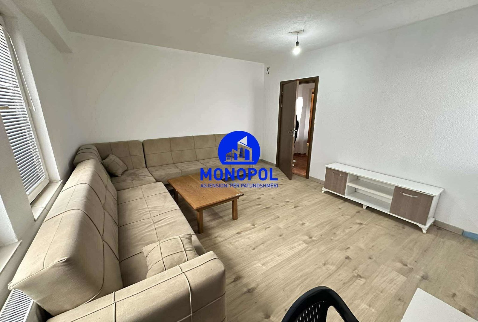 Thumbnail image 1