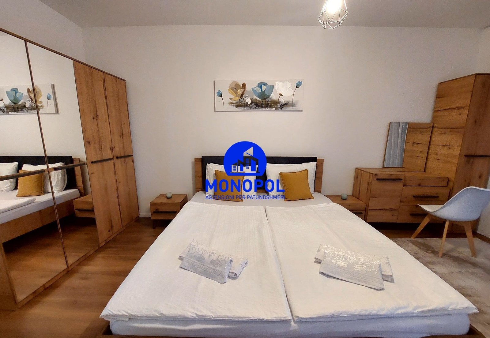 Thumbnail image 1
