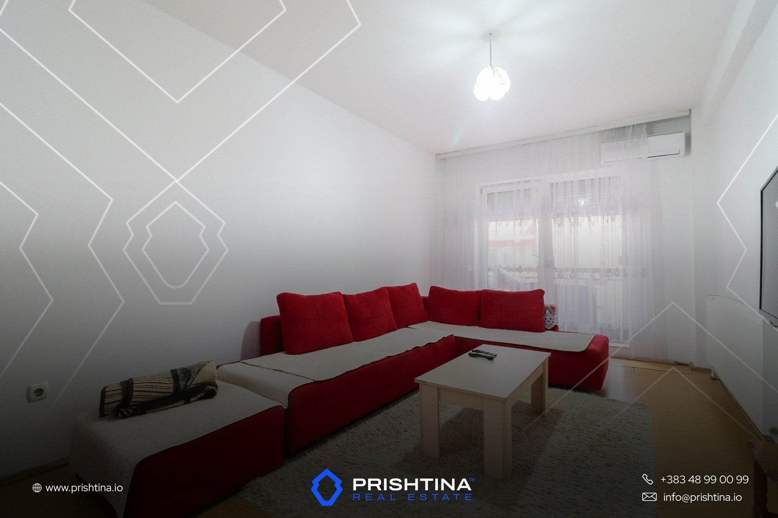 Banese ne shitje ne Fushë Kosovë