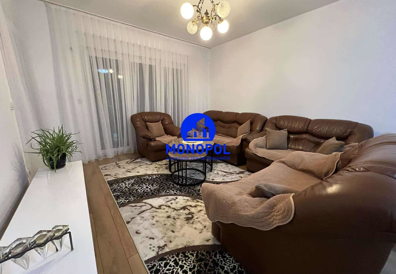 Banesë Moderne me qira tek Parku i Qytetit
