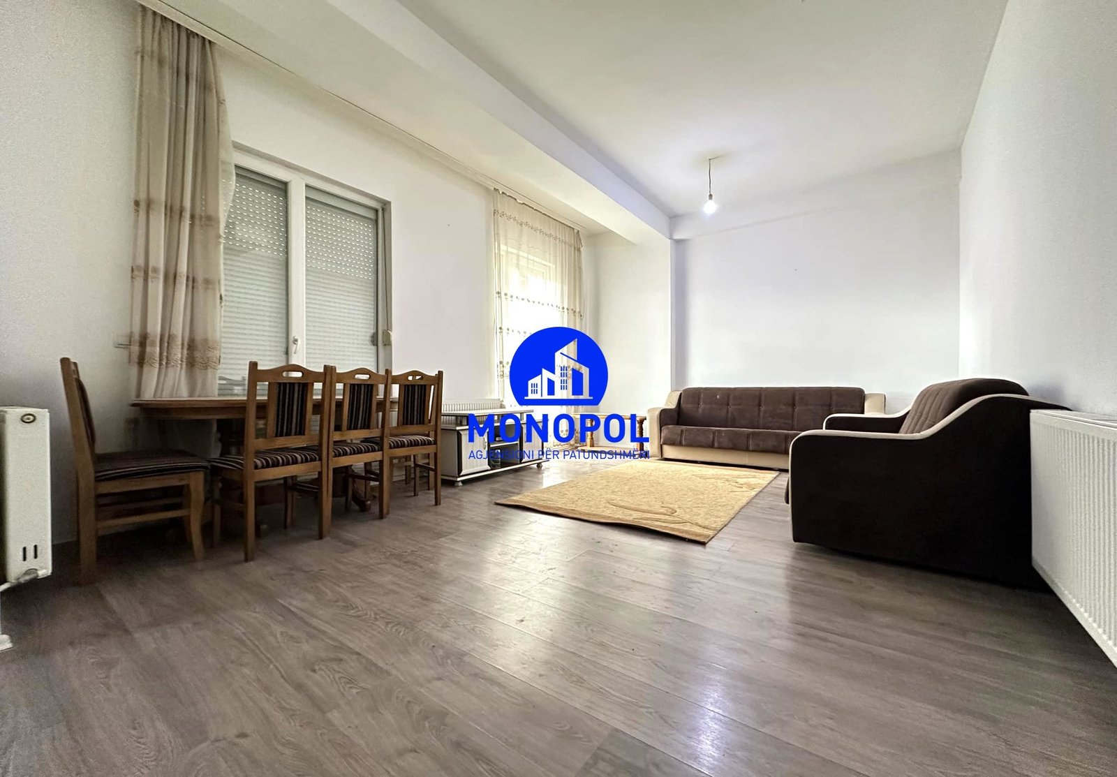 Banesë Zyre me qira në Rrugën C