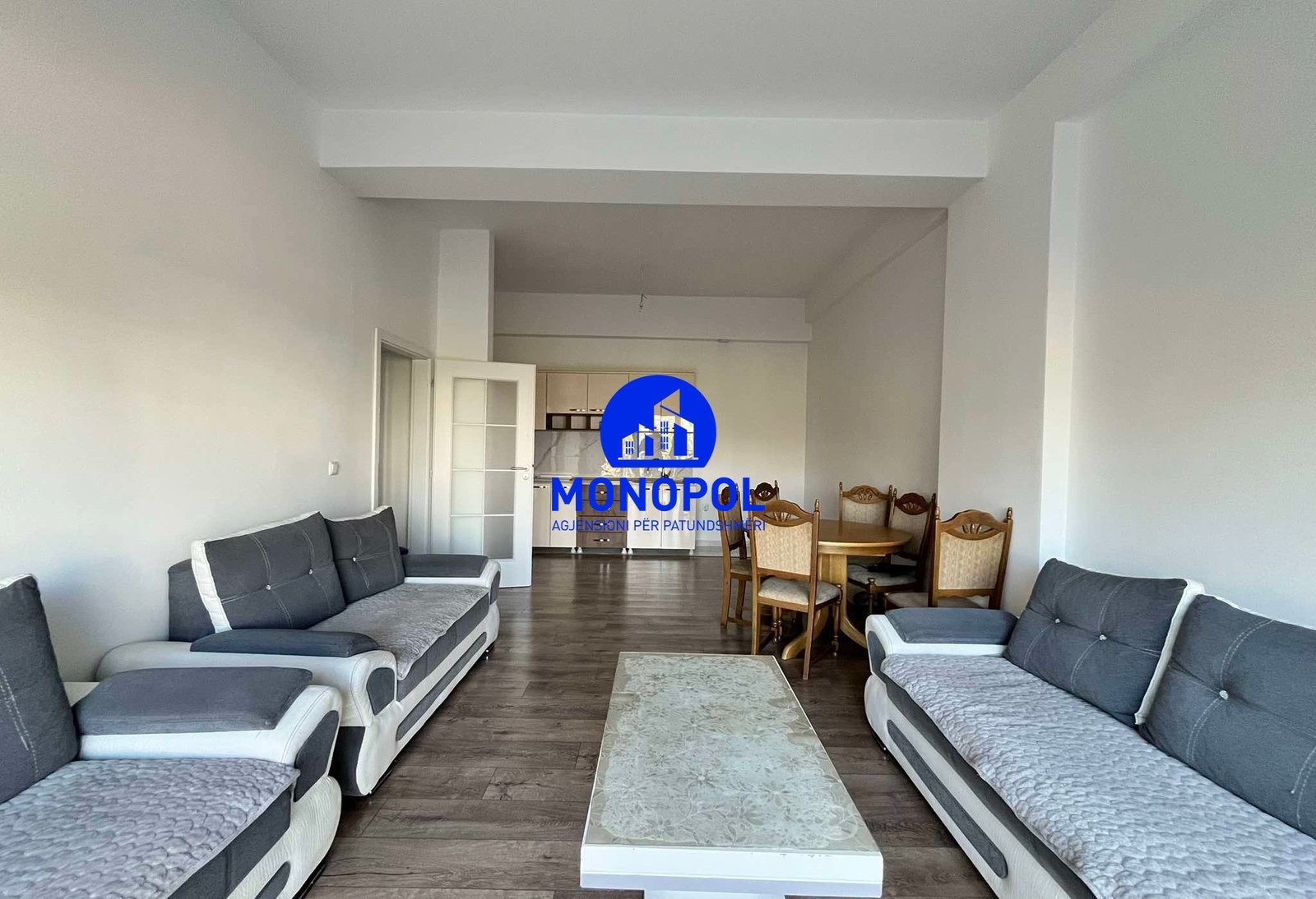 Banesë me qira në Lagjen Prishtina E Re