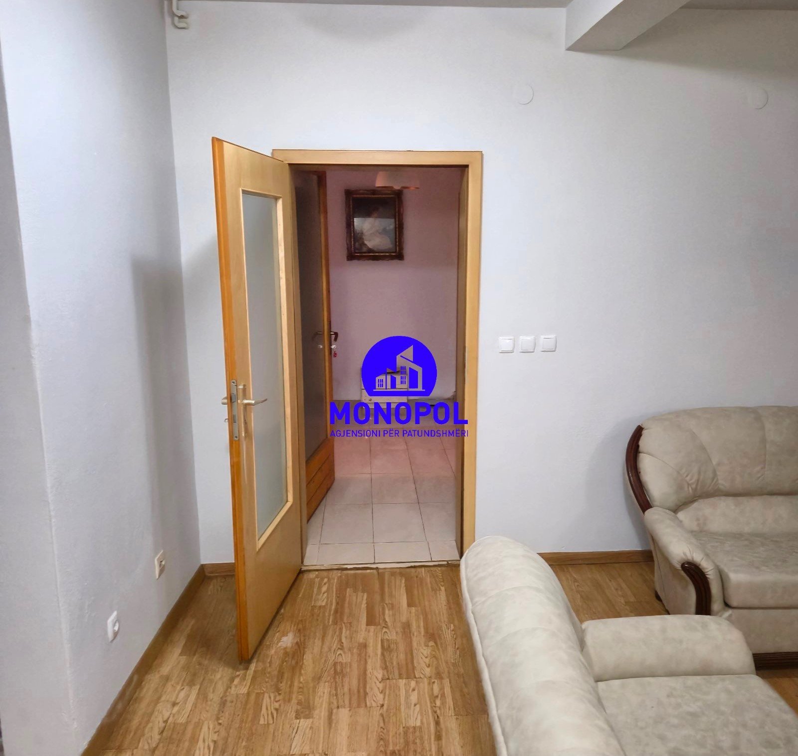 Thumbnail image 1
