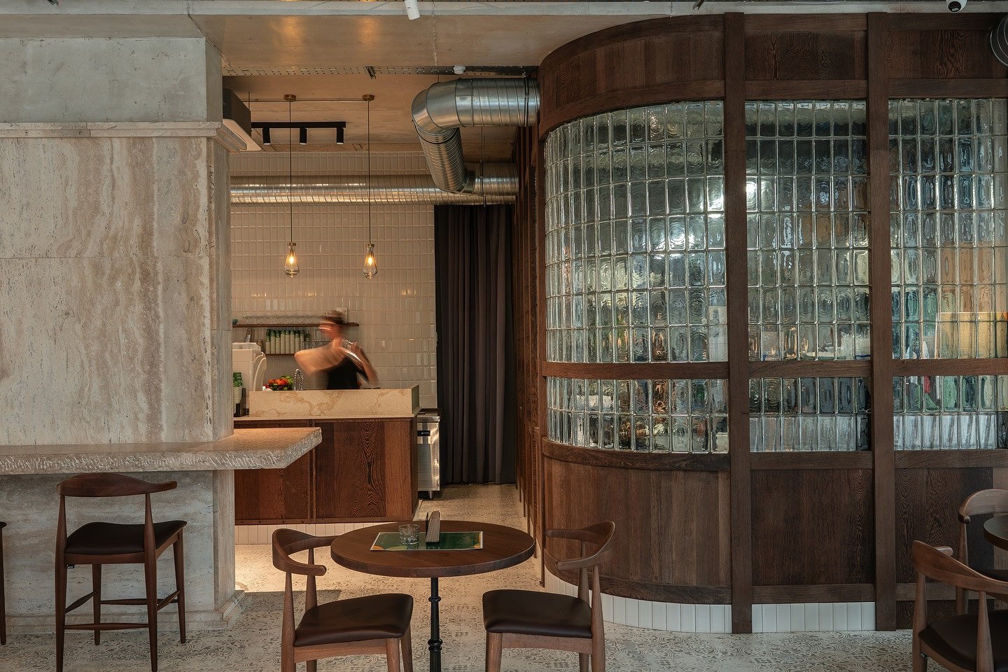 Elnor në La Tarte, një harmoni mes drurit dhe dizajnit bashkëkohor