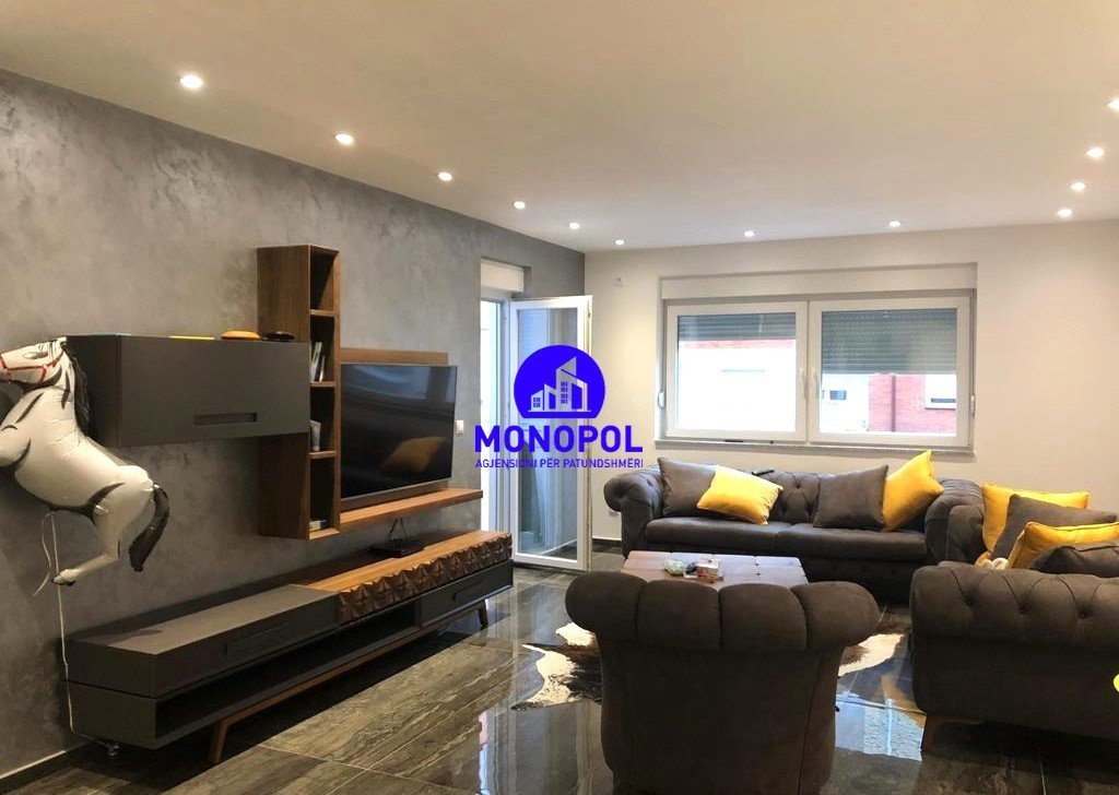 Banesë me qira në Fushë Kosovë