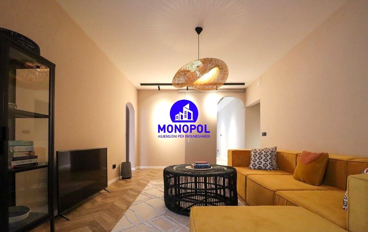 Banesë me qira në Bregun e Diellit