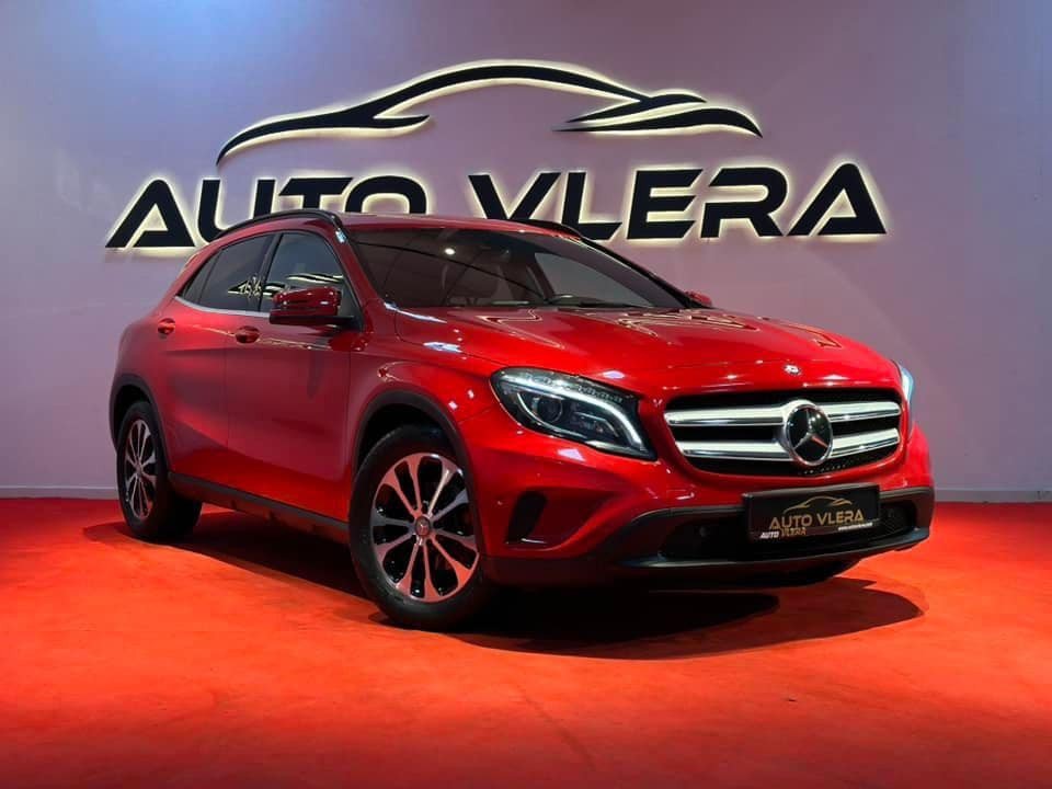 MERCEDES GLA 200