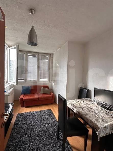 BANESË ME QIRA 1+1 NË DARDANI