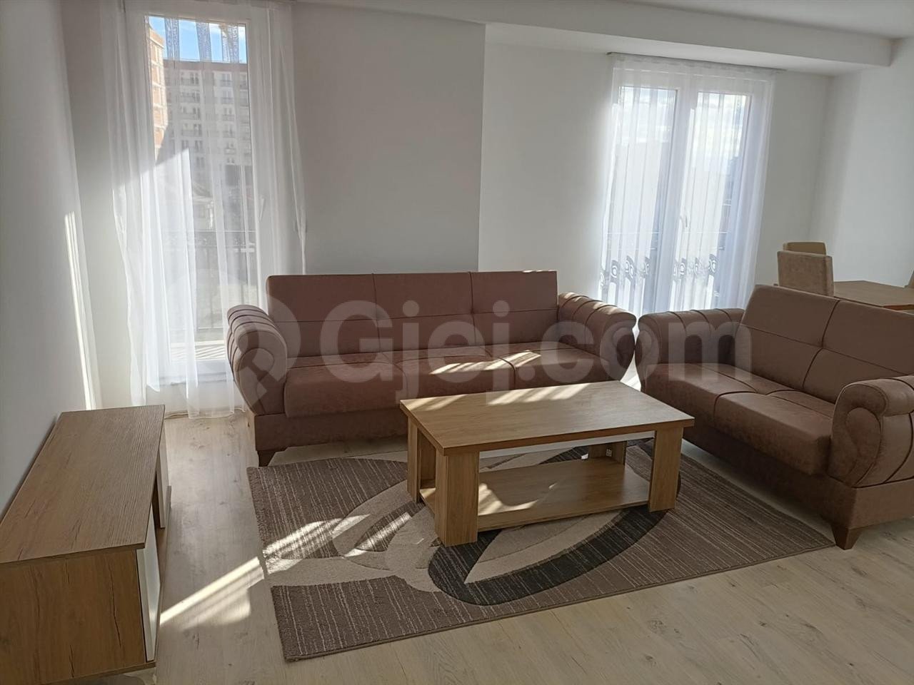 Banesë në #shitje në Fushë Kosovë