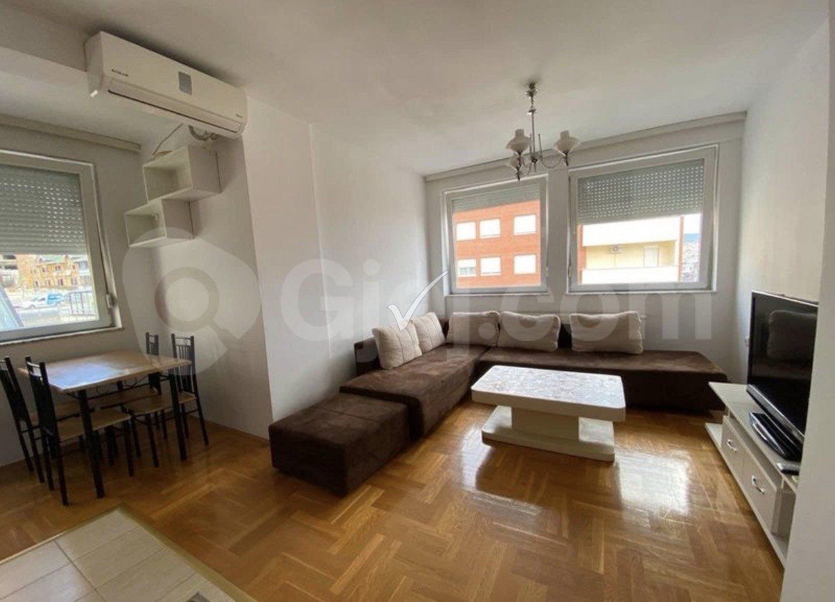 BANESË ME QIRA 1+1 NË ARBËRI (DRAGODAN)