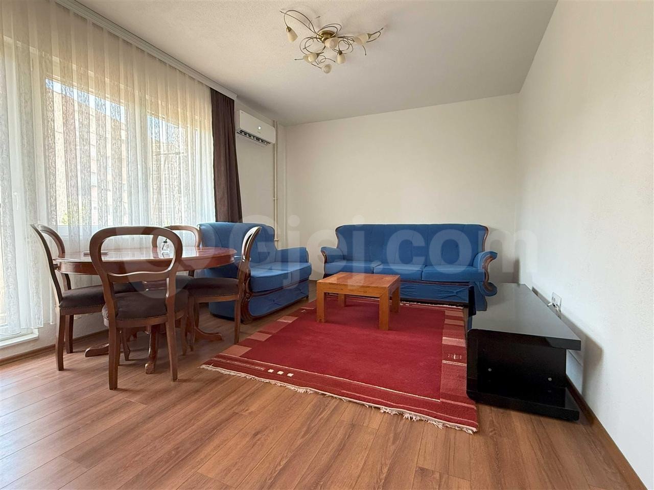 BANESË ME QIRA 1+1 NË RRUGËN B