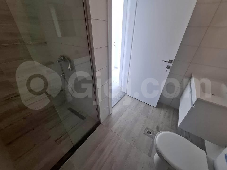 Thumbnail image 1