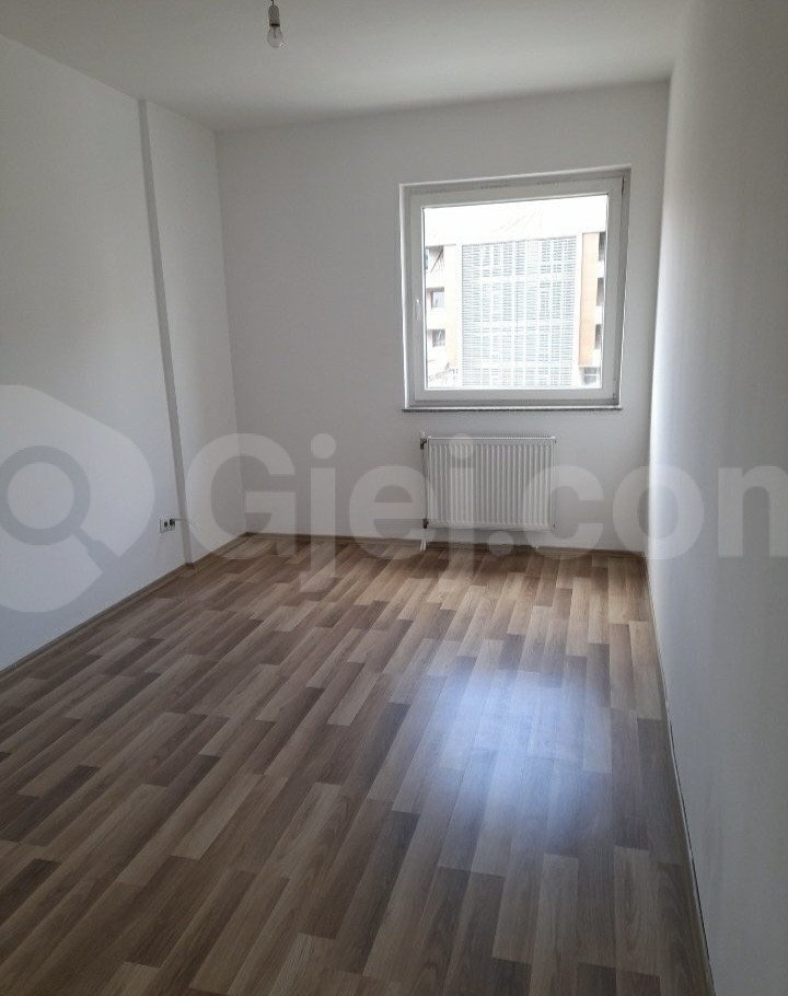 Banesë në #shitje në Fushë Kosovë