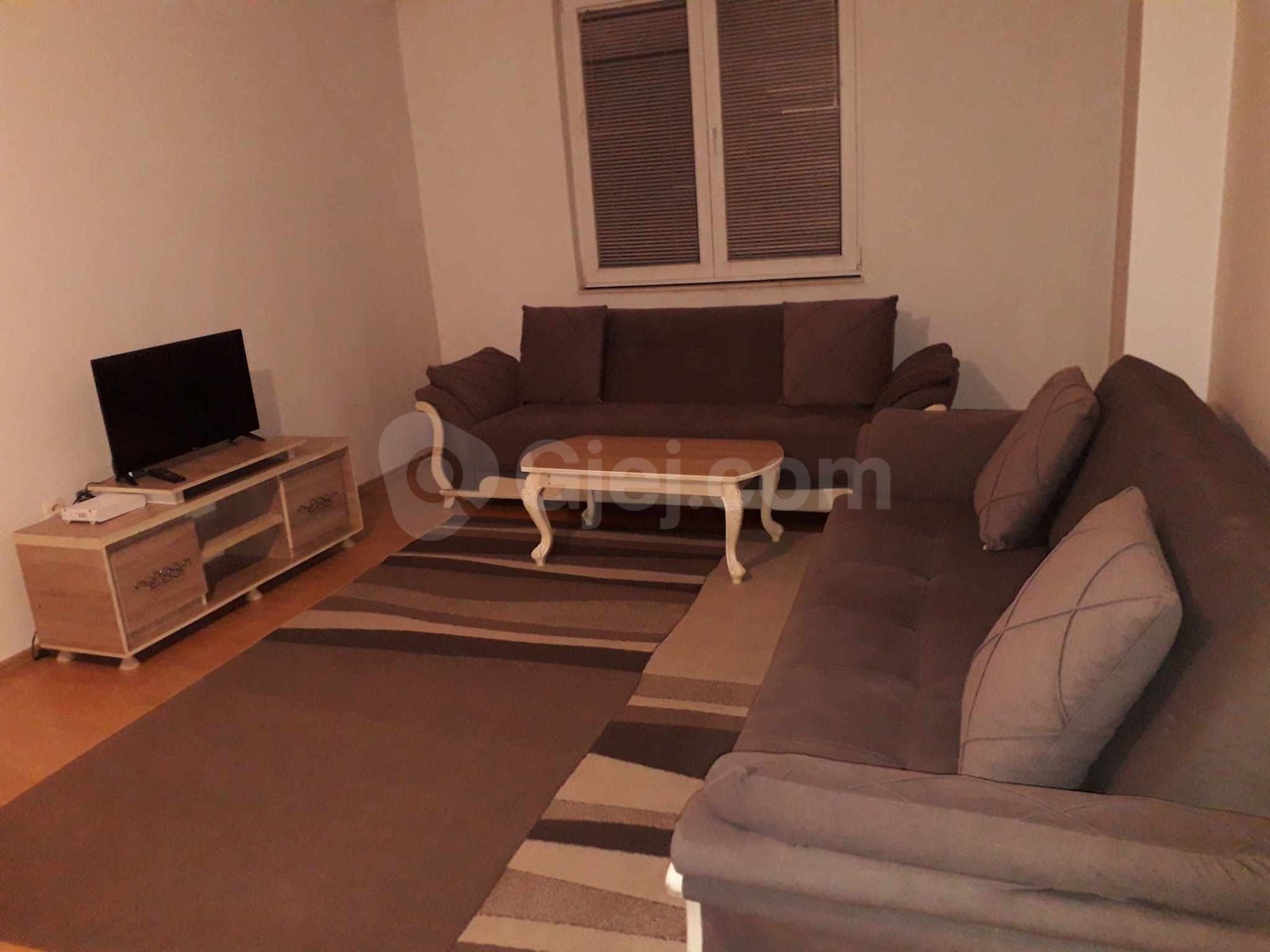 BANESË ME QIRA 1+1 NË LAGJEN E SPITALIT