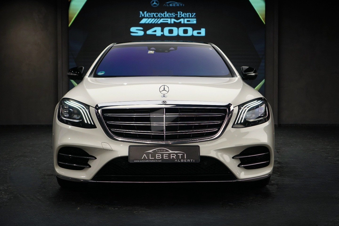 Mercedes-Benz S-400d AMG