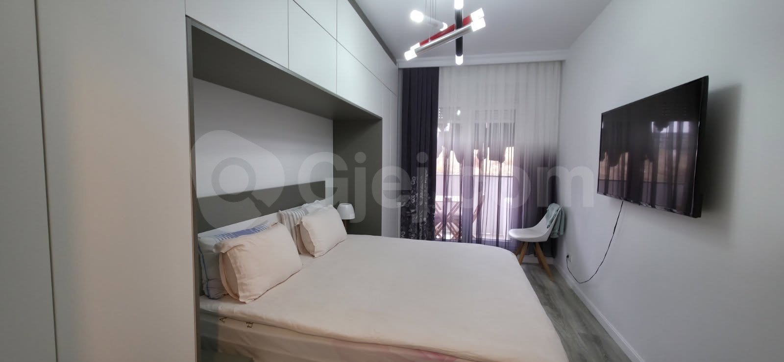 Banesë në #shitje në Kalabri(Emshir)