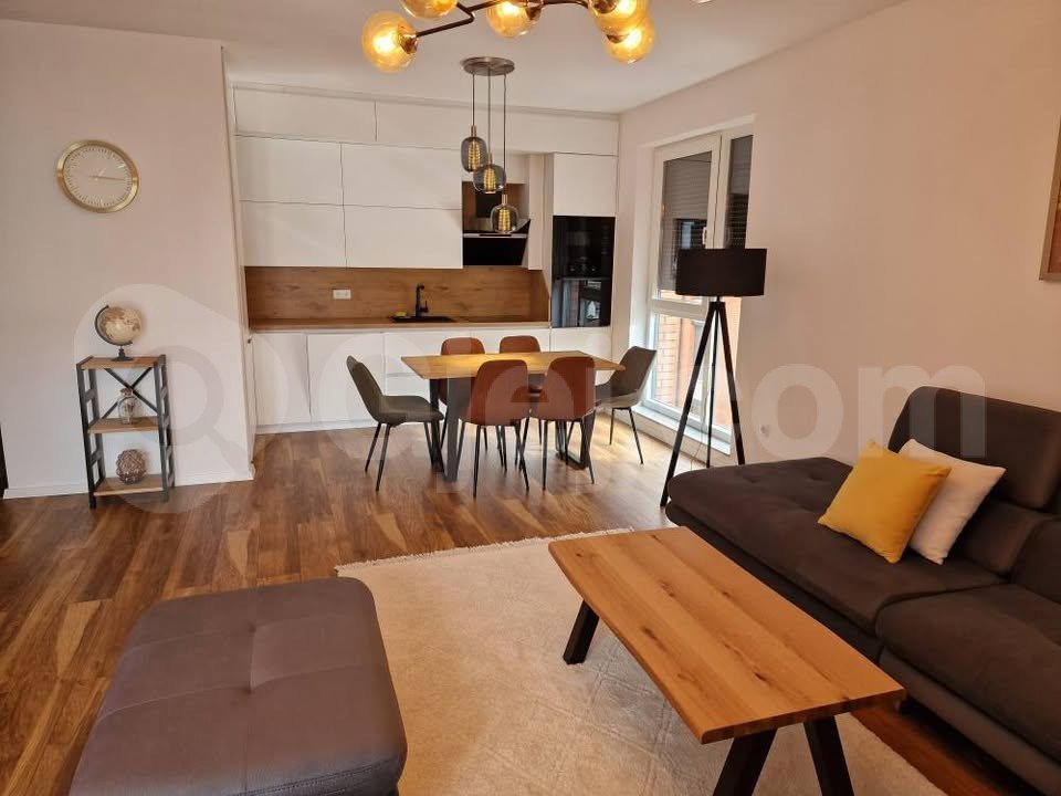 Banesë në #shitje në Fushë Kosovë