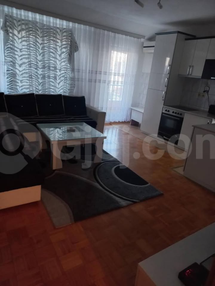 Banesë në #shitje në Lagjen Bregu i Diellit