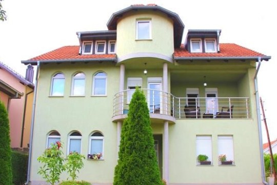 Shitet shtëpija ne Fushe Kosove