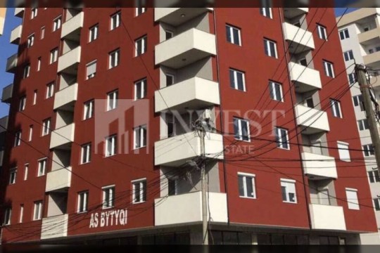 Lokal afarist në Fushë Kosovë - 210 m2