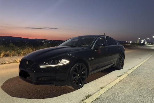 Jaguar XF Luxury Edition